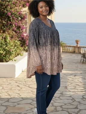 🪷SALE! NWT Women's V-Neck Peach & Gray Long Sleeve Top